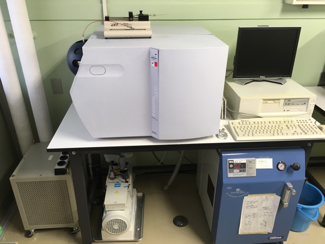 イオントラップ型質量分析装置<br>Bruker Esquire3000