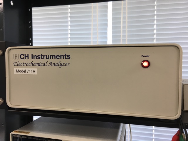 電気化学アナライザー<br>BAS社製 Model 711A