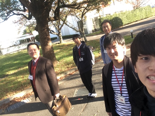 熊大チームと島大チームで記念撮影<br>（岡田くんが切れてますが&hellip;）。