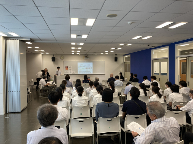 口頭講演ではしっかりした質疑応答が展開されていました。