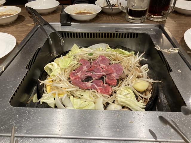 懇親会ではジンギスカンを味わいました